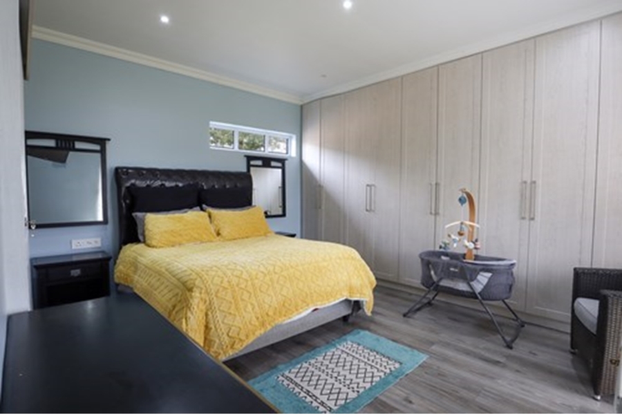 To Let 4 Bedroom Property for Rent in Monte Vista Western Cape